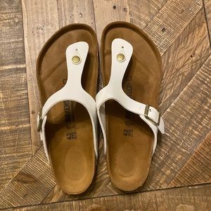 BRAND NEW white thong birkenstock’s